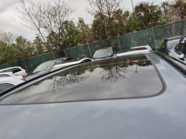 2023 Volvo XC60 Recharge Hybrid Plus photo 2