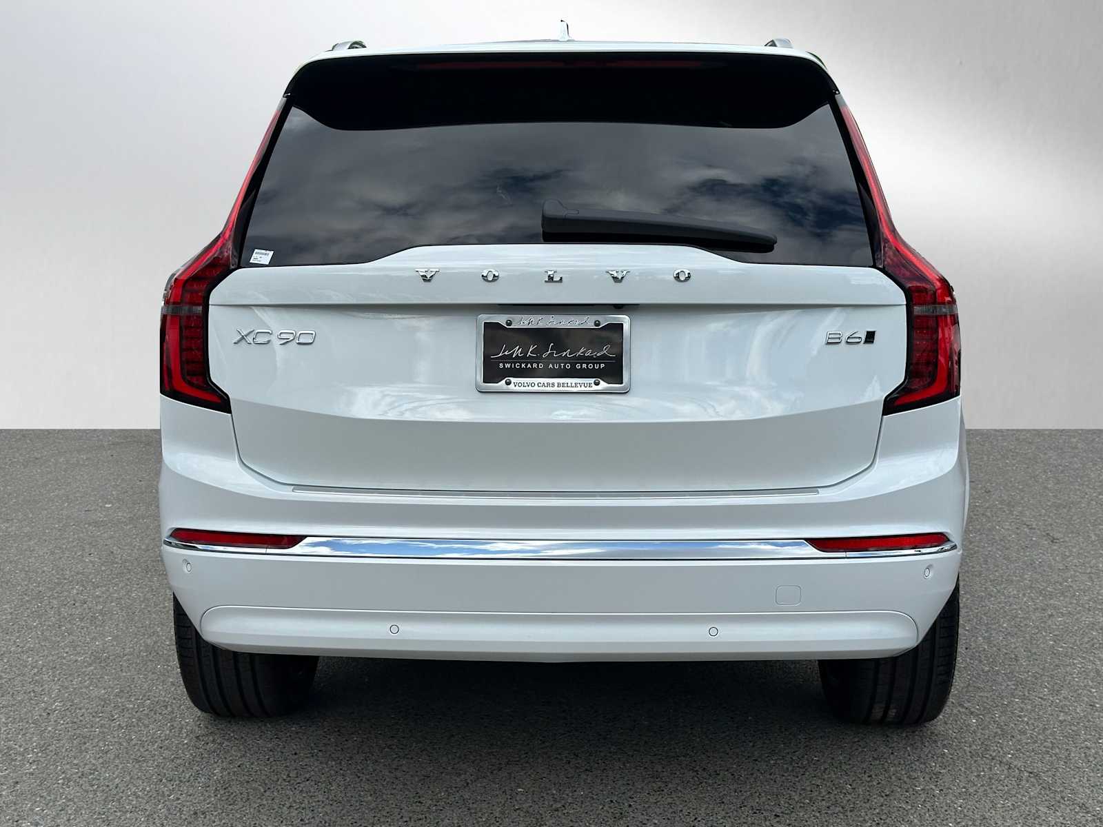 2025 Volvo XC90 Plus photo 4