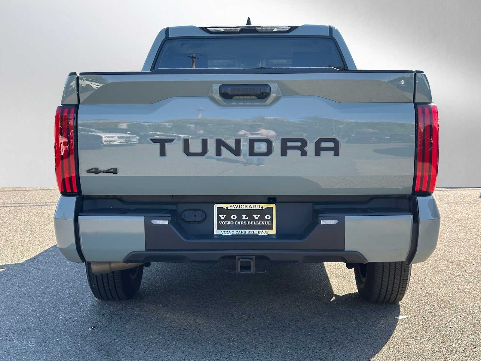 2024 Toyota Tundra SR5 CrewMax photo 4
