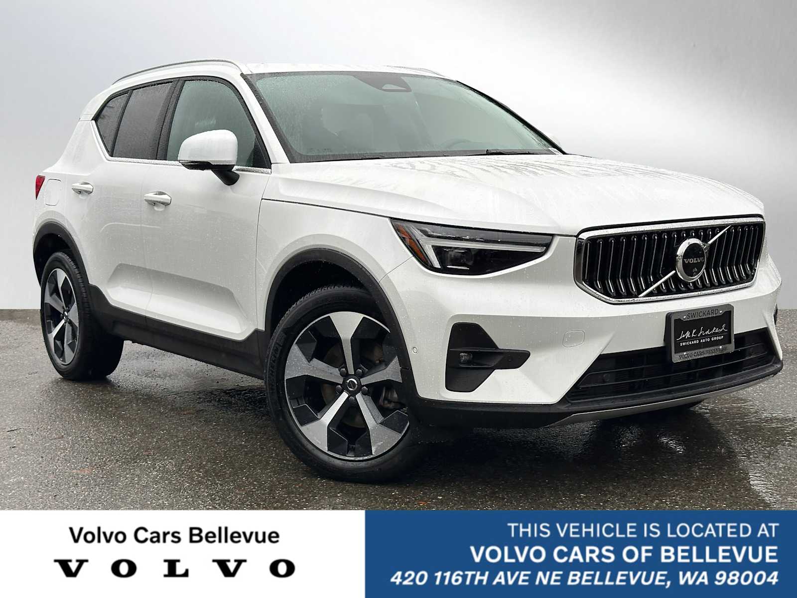 2025 Volvo XC40 Plus