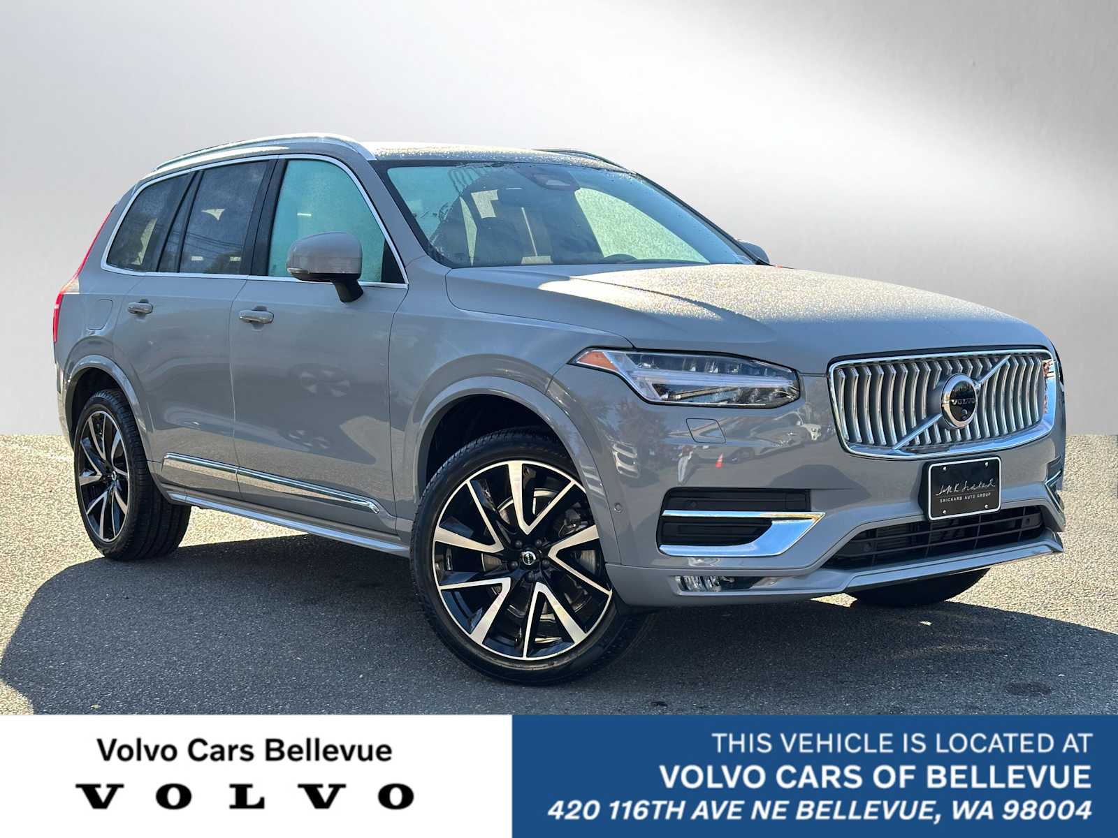 2025 Volvo XC90 Plus's photo