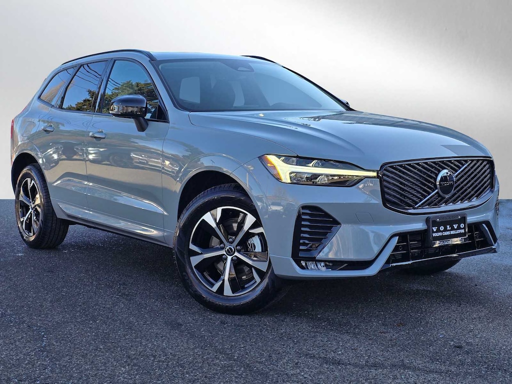 New 2026 Volvo XC60 B5 Core SUV