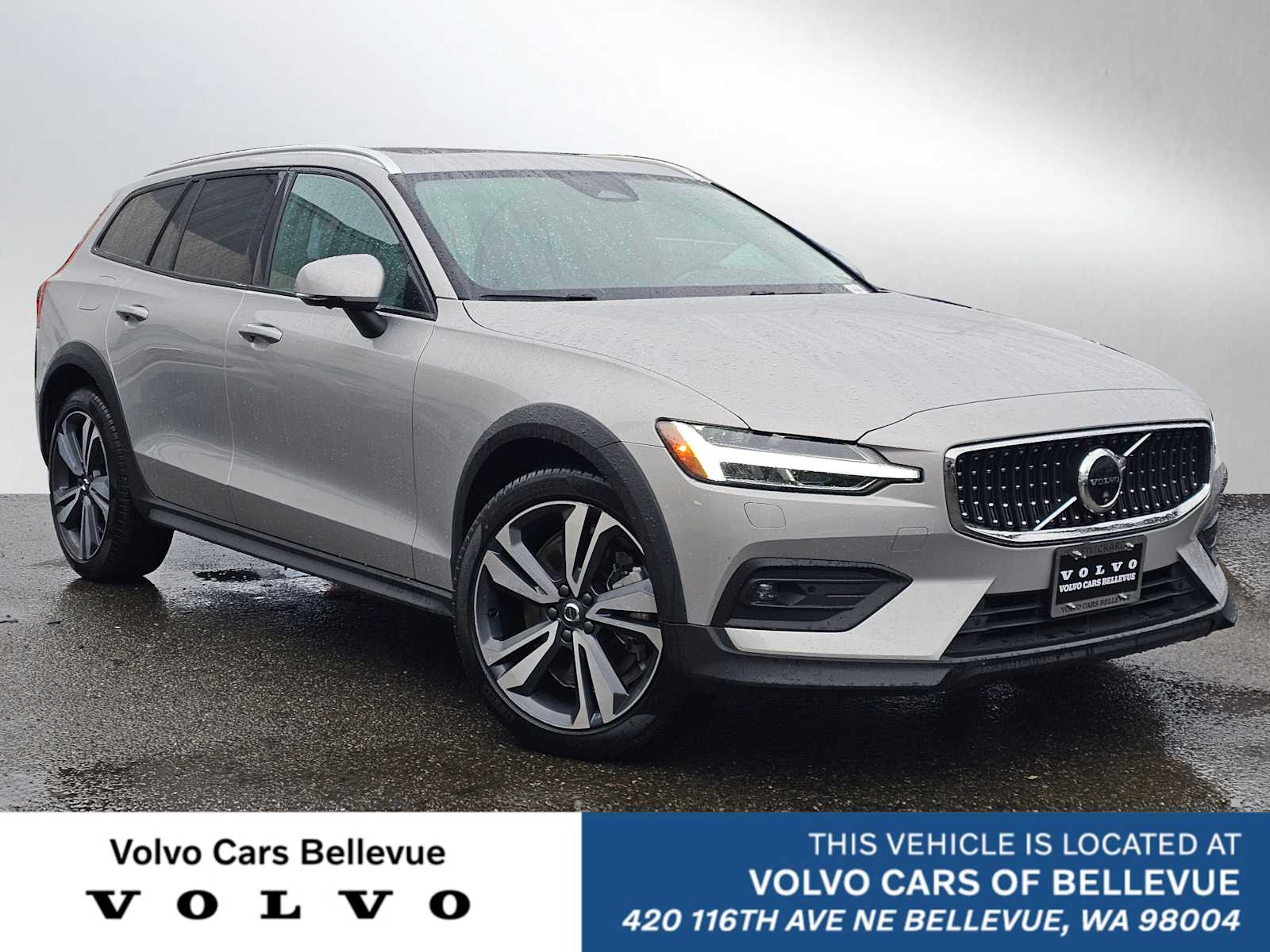 2025 Volvo V60 Cross Country