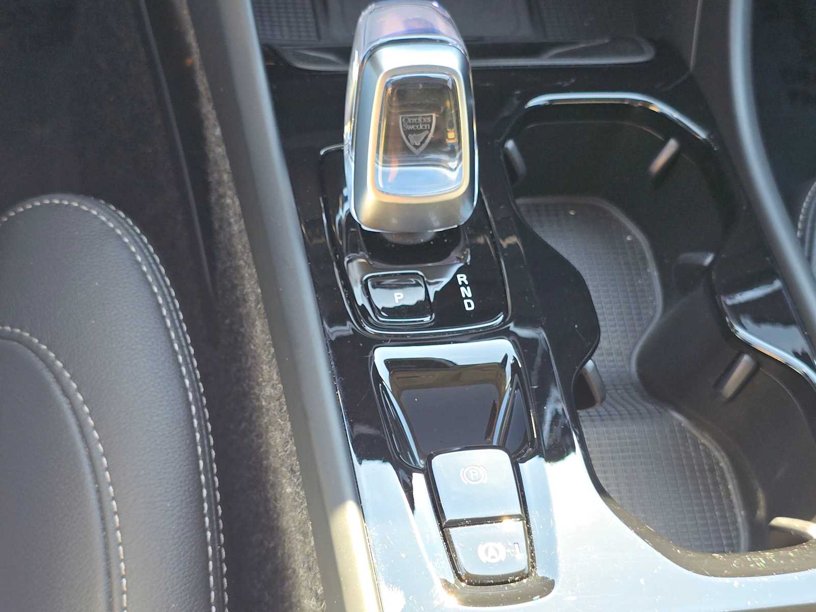 2026 Volvo XC40 Plus - Photo 30