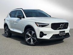 2026 Volvo XC40 B5 Plus SUV