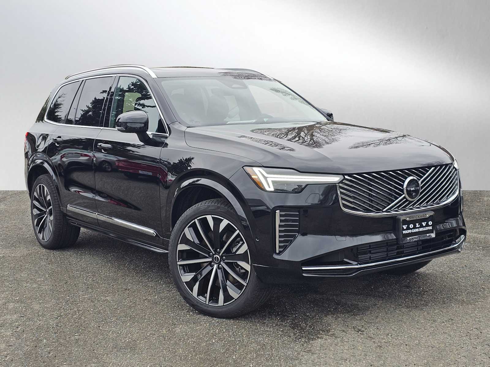 2026 Volvo XC90 T8 Recharge Ultra Bright 4WD's photo