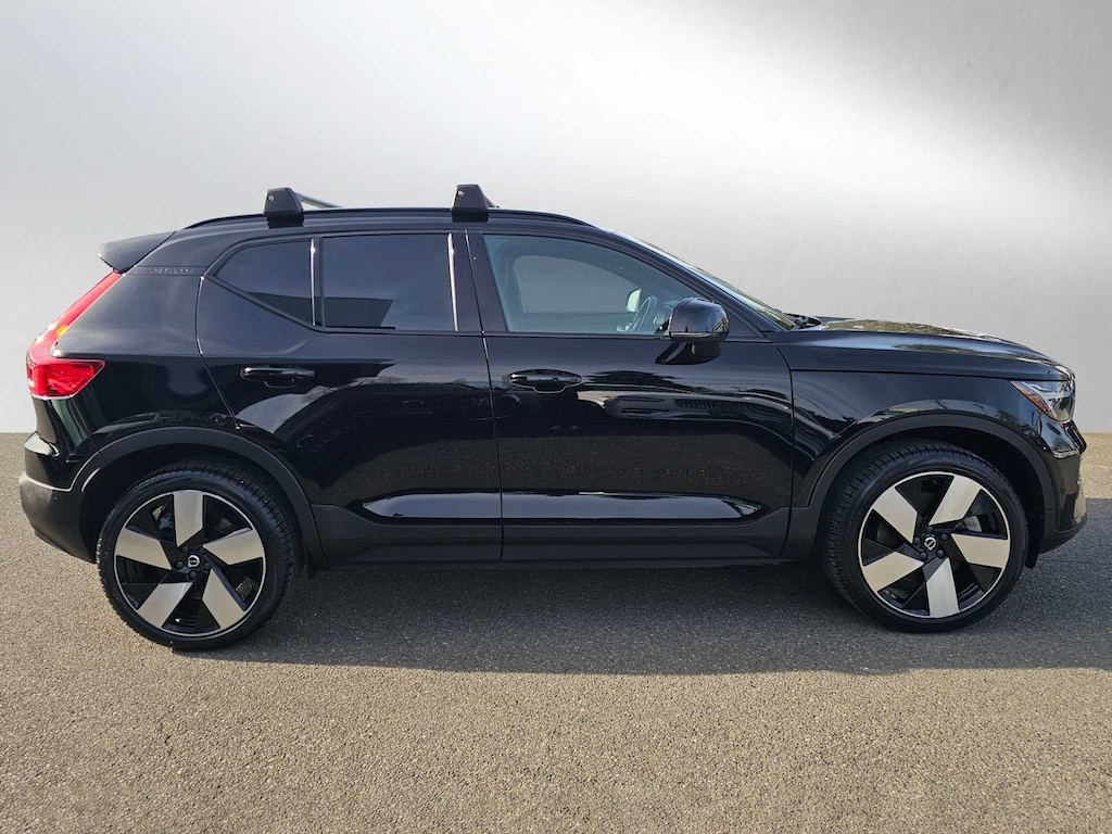 Used 2023 Volvo XC40 Recharge Pure Electric Ultimate SUV