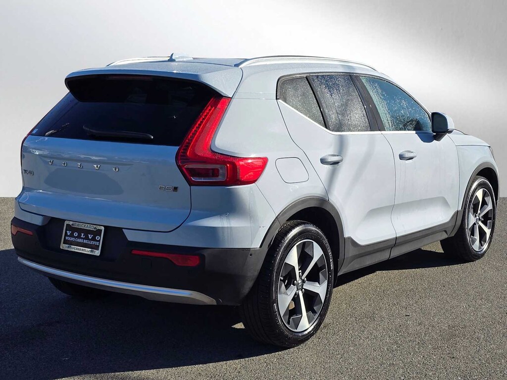 Certified 2025 Volvo XC40 B5 Plus Bright Theme SUV