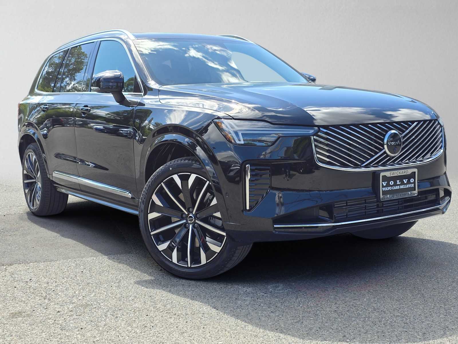 2026 Volvo XC90 T8 Recharge Ultra Bright 4WD's photo