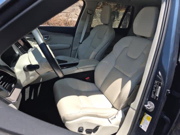2023 Volvo XC90 Recharge Plus photo 2