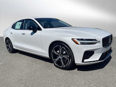 2024 Volvo S60 B5 Plus Dark Sedan