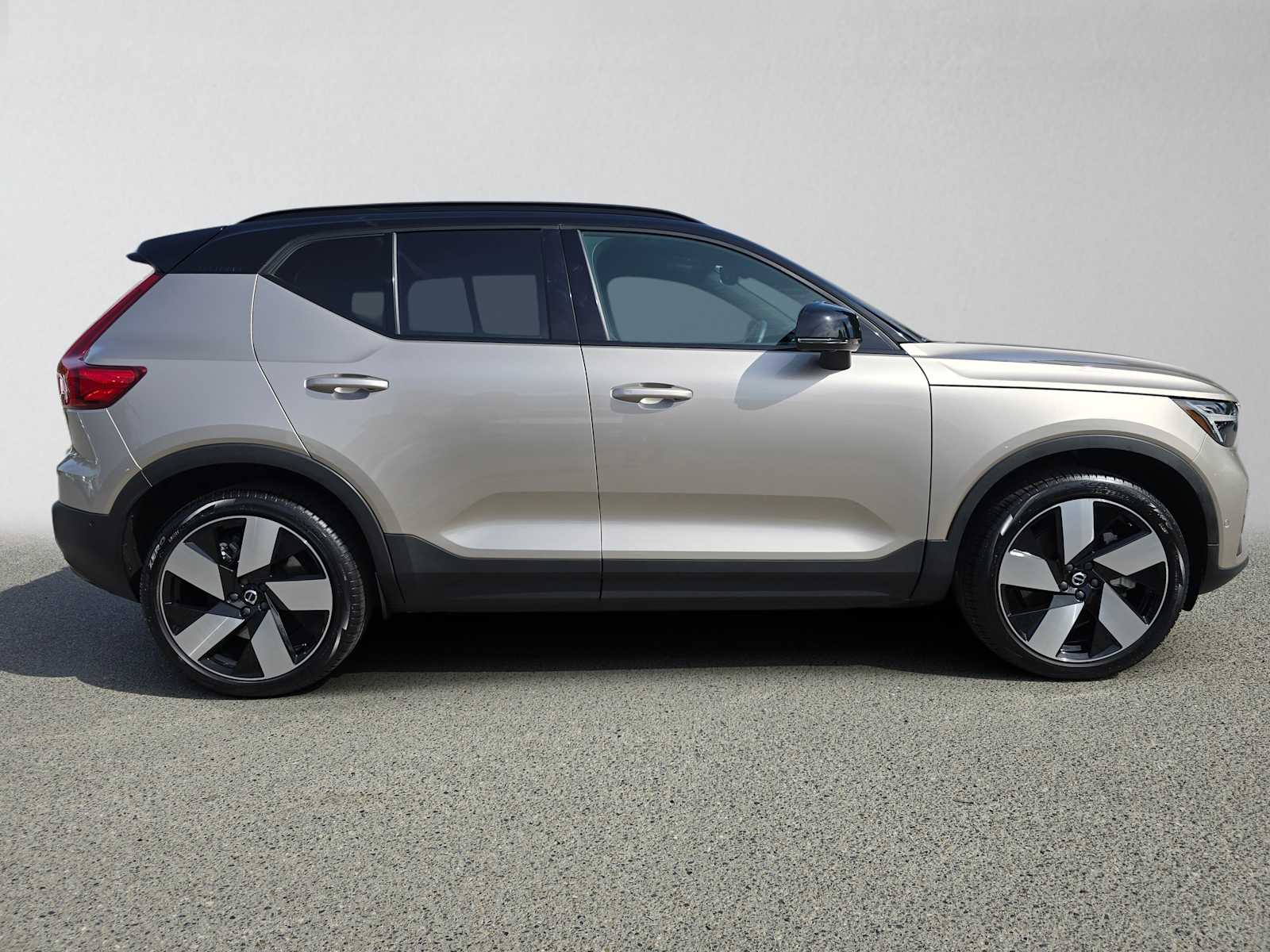 Certified 2023 Volvo XC40 Ultimate with VIN YV4ED3UM8P2047300 for sale in Bellevue, WA