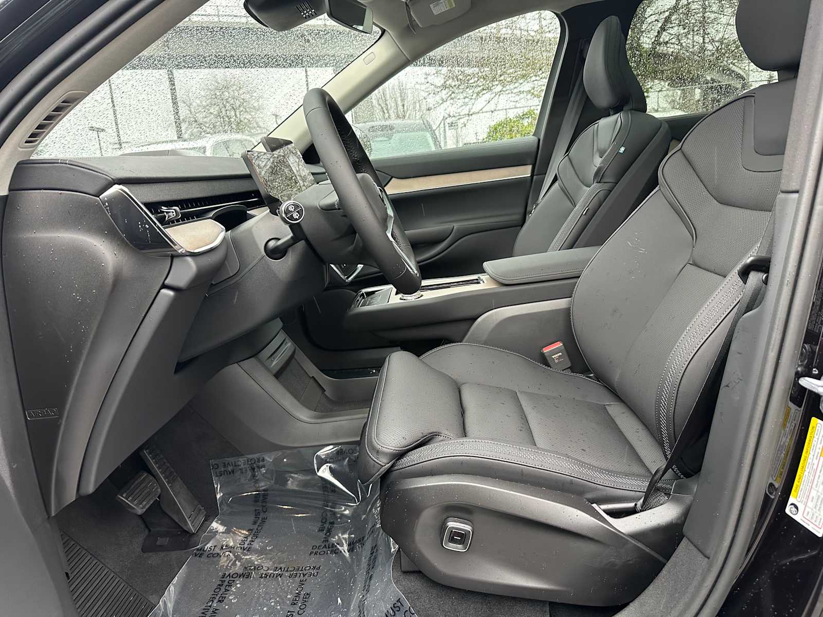2025 Volvo EX90 Plus - Photo 20