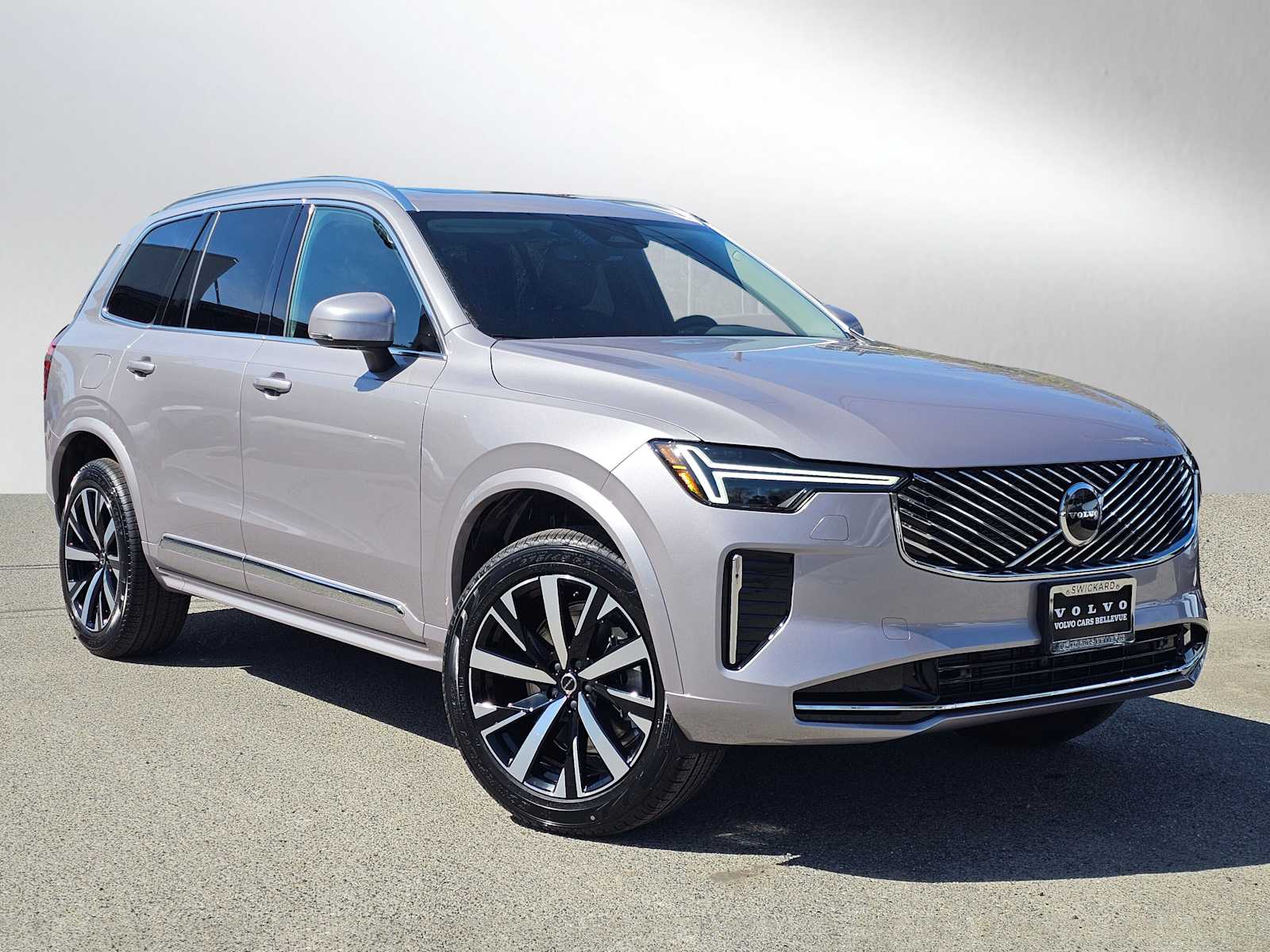 2026 Volvo XC90 B6 Core Bright 4WD's photo