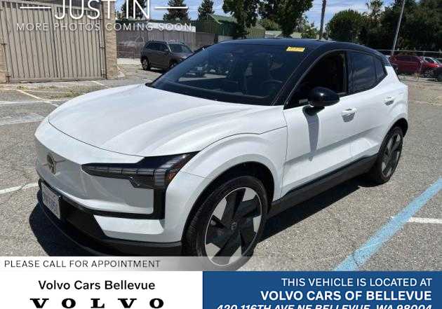 2025 Volvo EX30 Twin Motor Performance Plus's photo