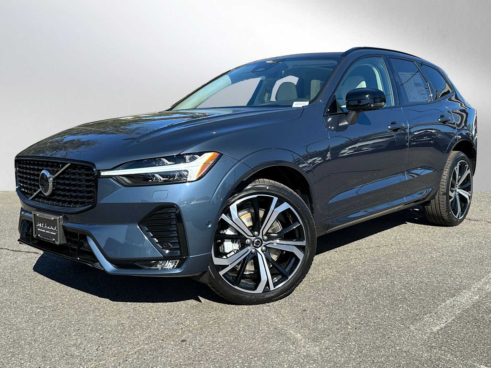 2025 Volvo XC60 Ultra's photo