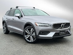 2026 Volvo V60 Cross Country B5 Plus AWD Wagon