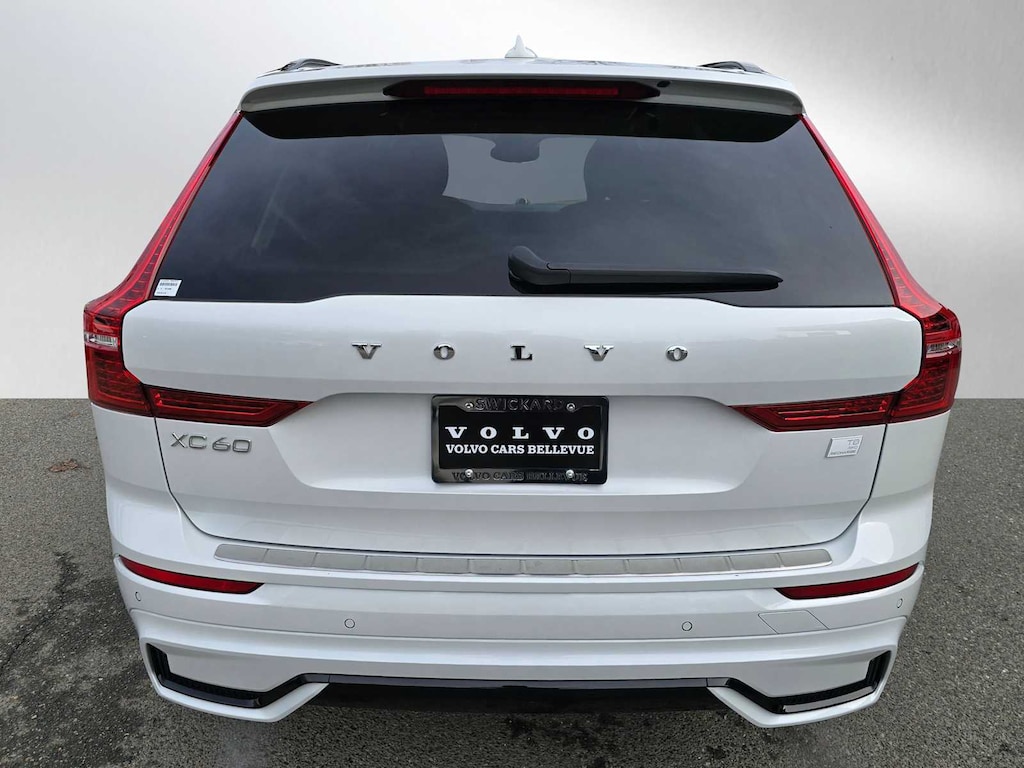 Certified 2023 Volvo XC60 Recharge Plug-In Hybrid Ultimate Dark SUV