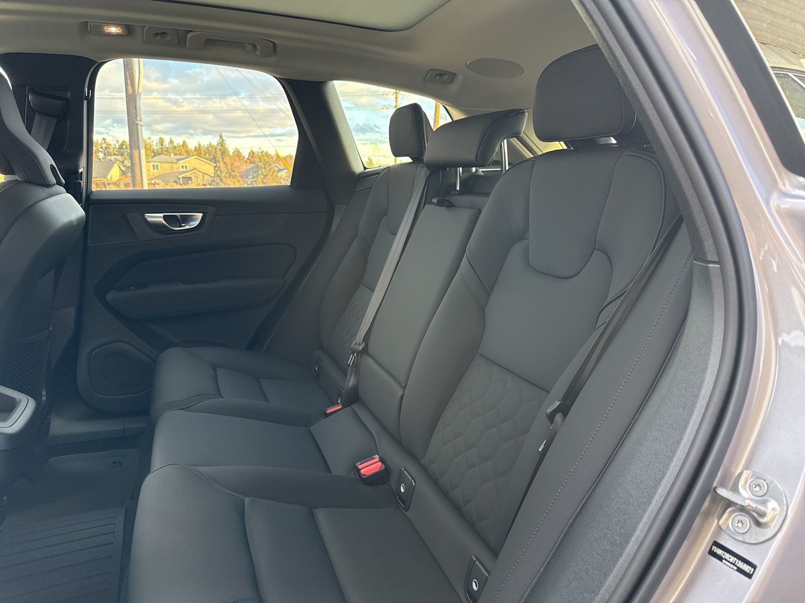 2026 Volvo XC60 Plus - Photo 14