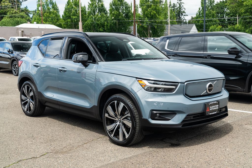 2021 Volvo XC40 Recharge Pure Electric P8 eAWD