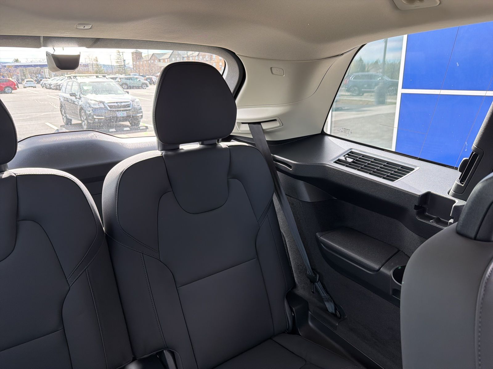 2026 Volvo XC90 Core - Photo 39