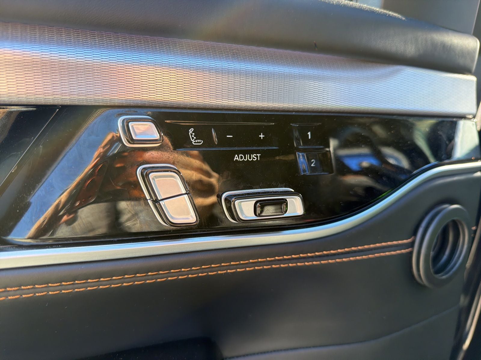 2023 Jeep Grand Wagoneer Series III - Photo 97