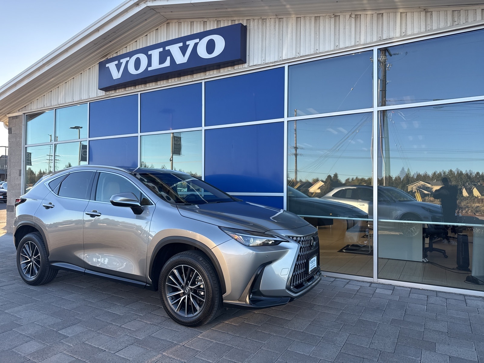 2025 Lexus NX Hybrid 350h