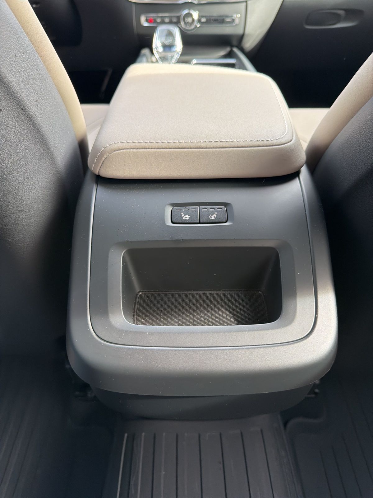 2026 Volvo XC60 Plus - Photo 72