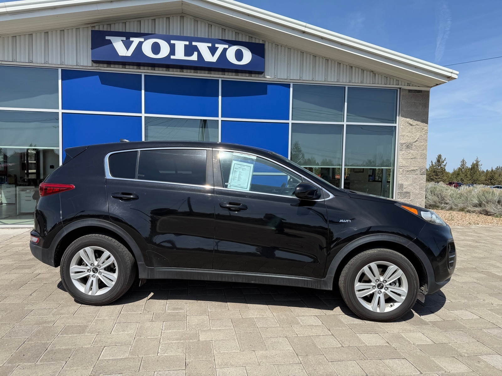 Used 2018 Kia Sportage LX with VIN KNDPMCAC5J7301689 for sale in Bend, OR