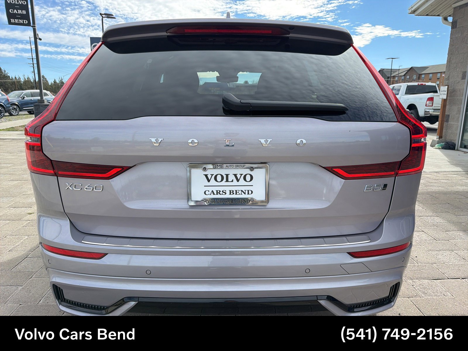 2026 Volvo XC60 Plus - Photo 4