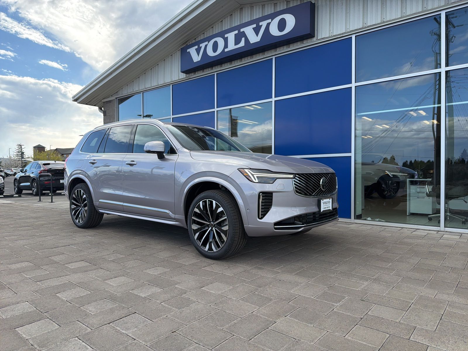 2026 Volvo XC90 T8 Recharge Plus Bright 7-Seat 4WD's photo
