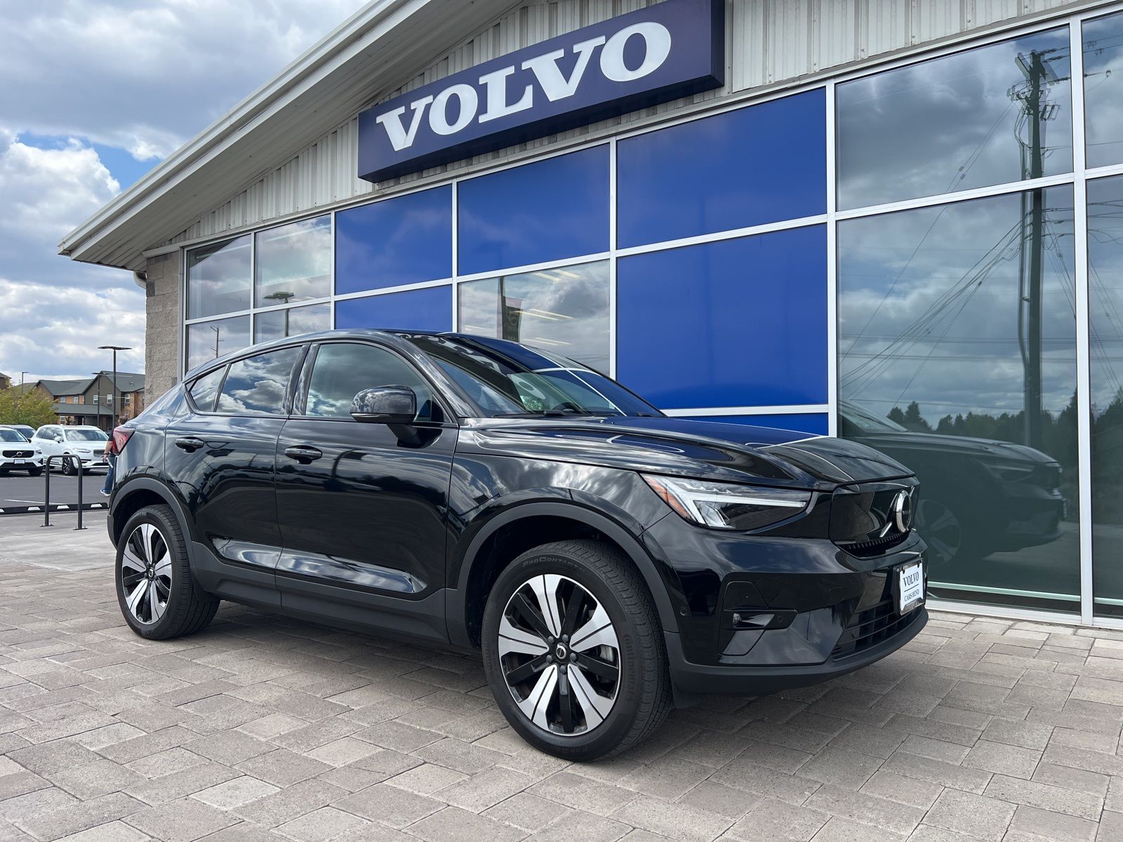 2023 Volvo C40