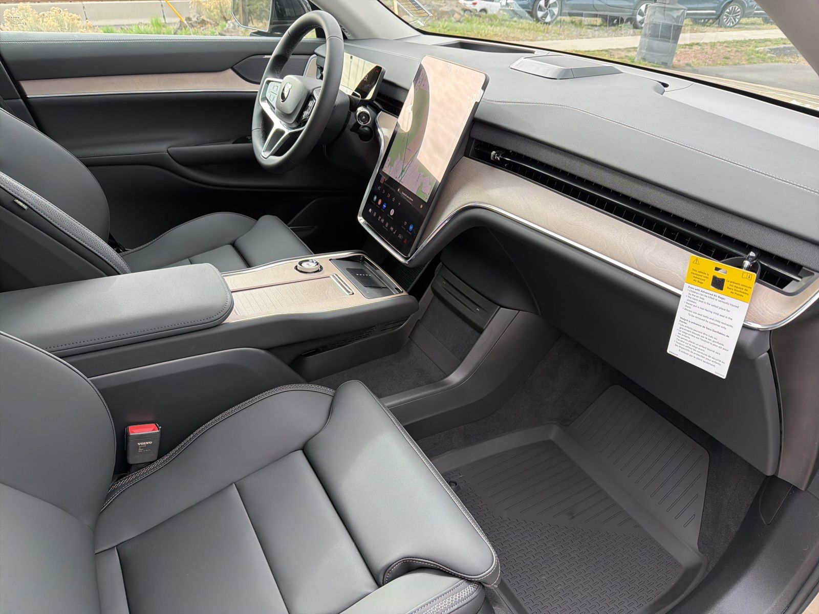 2025 Volvo EX90 Plus - Photo 27