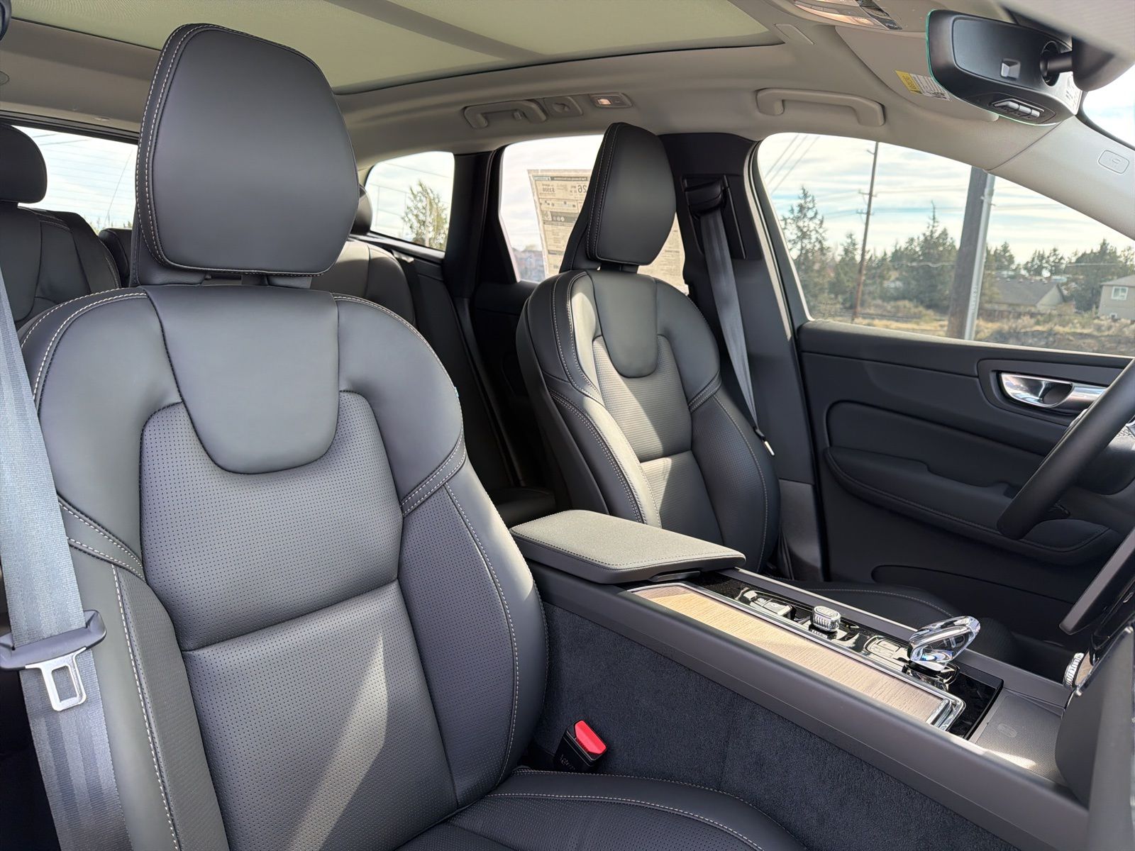 2026 Volvo XC60 Ultra - Photo 26