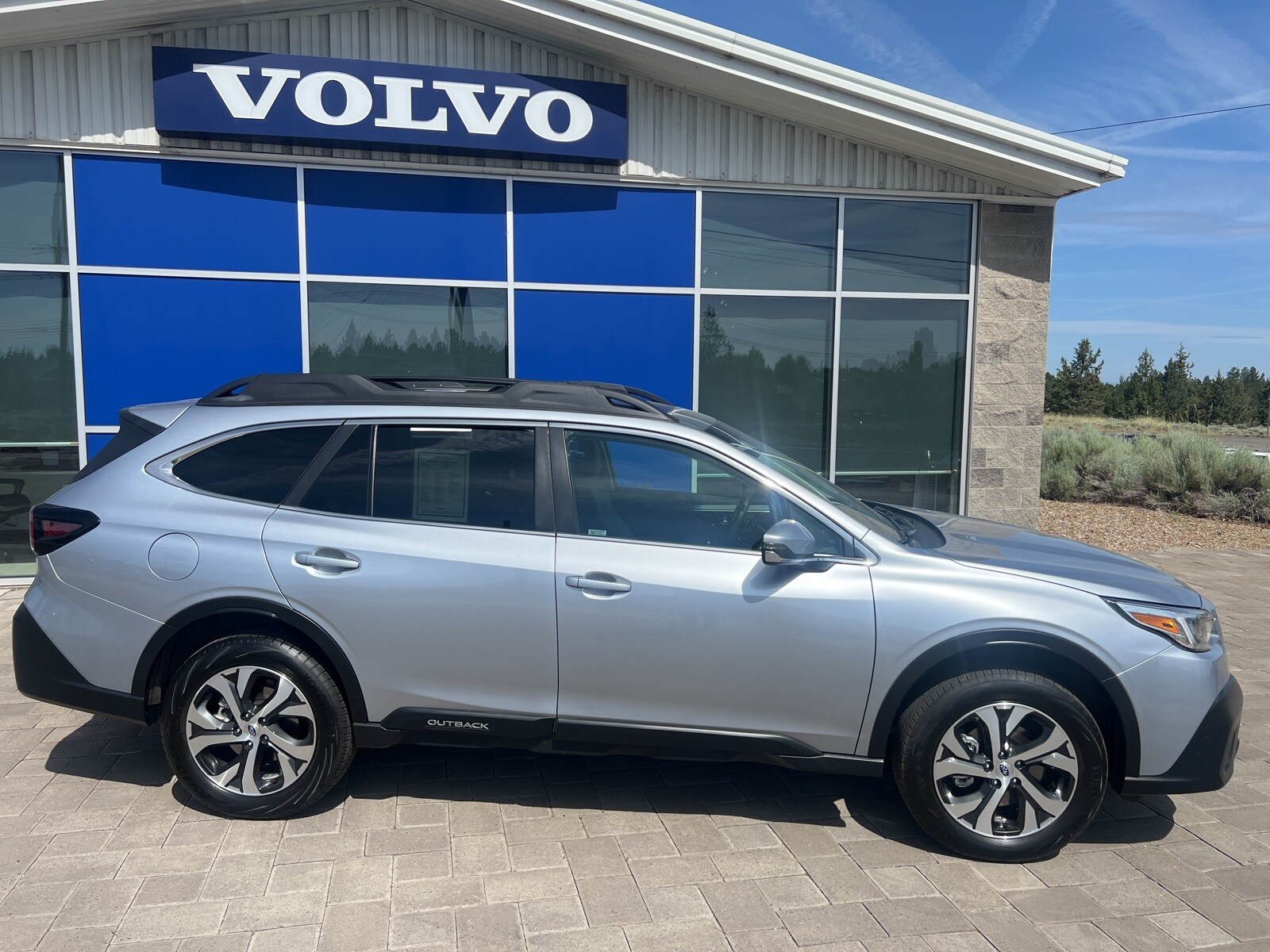 Used 2022 Subaru Outback Limited with VIN 4S4BTANC5N3276362 for sale in Bend, OR