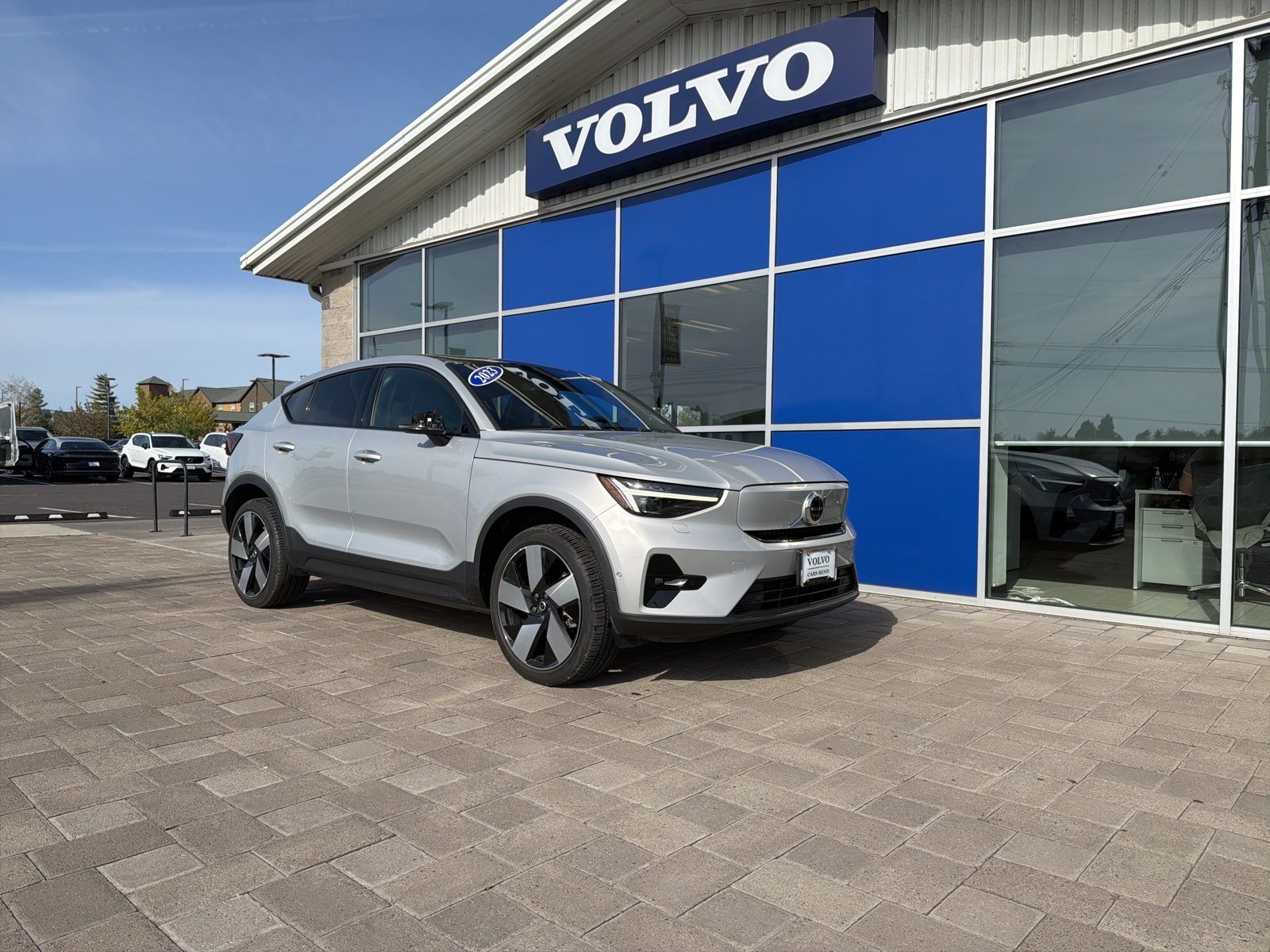 2023 Volvo C40