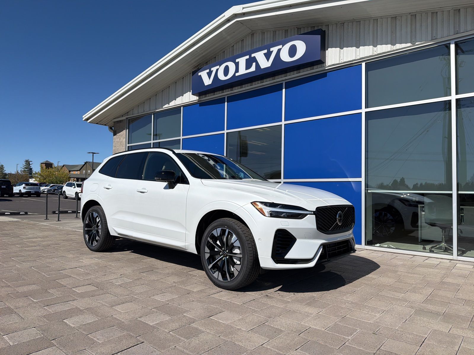 2026 Volvo XC60 T8 Plus Dark AWD's photo