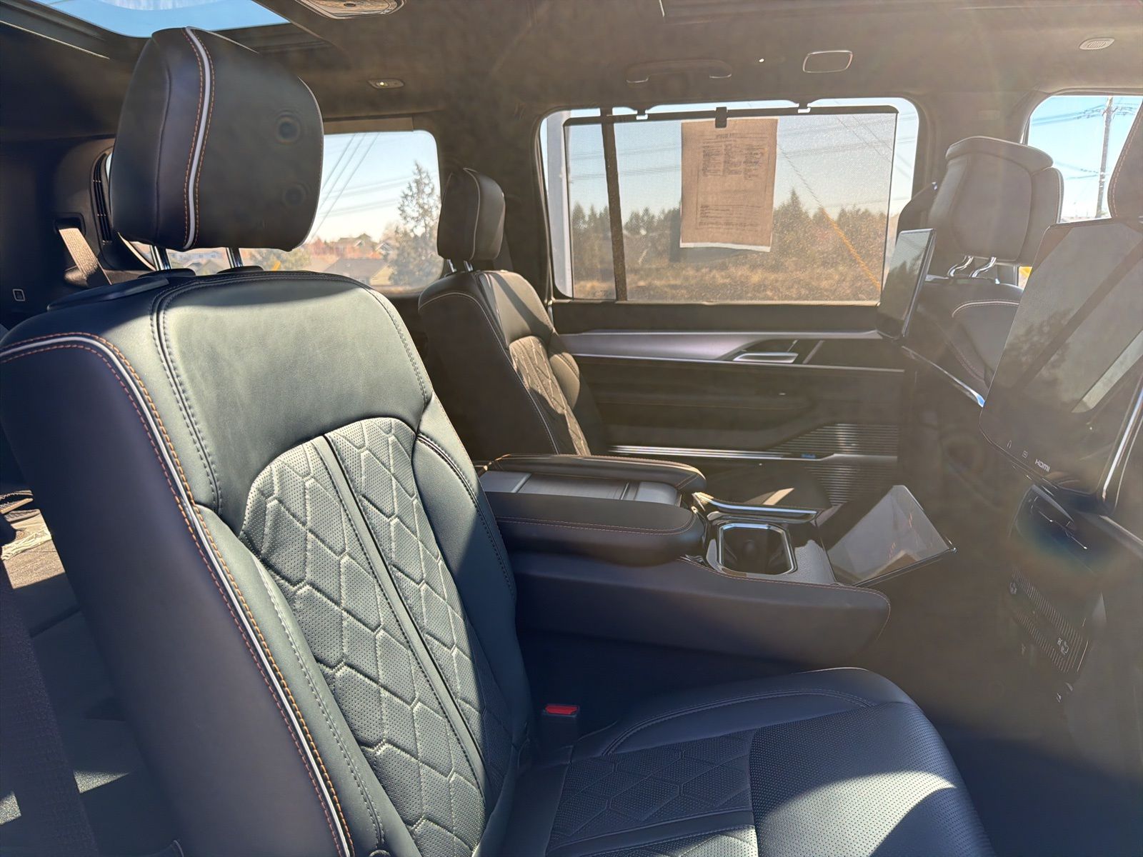2023 Jeep Grand Wagoneer Series III - Photo 25