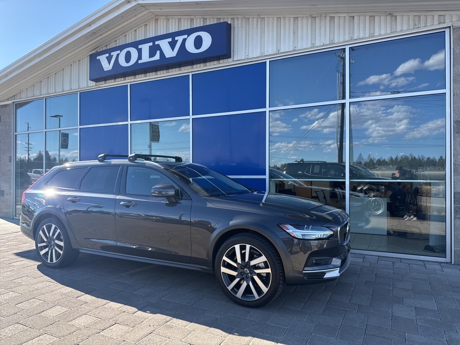 2021 Volvo V90 Cross Country Wagon 