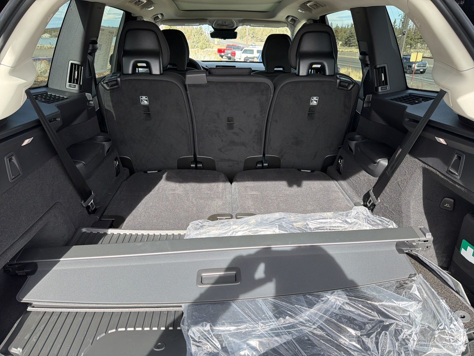 2026 Volvo XC90 Core - Photo 29