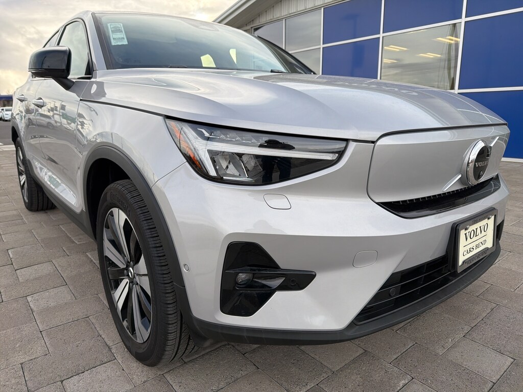 New 2023 Volvo C40 Recharge Pure Electric Twin Plus SUV