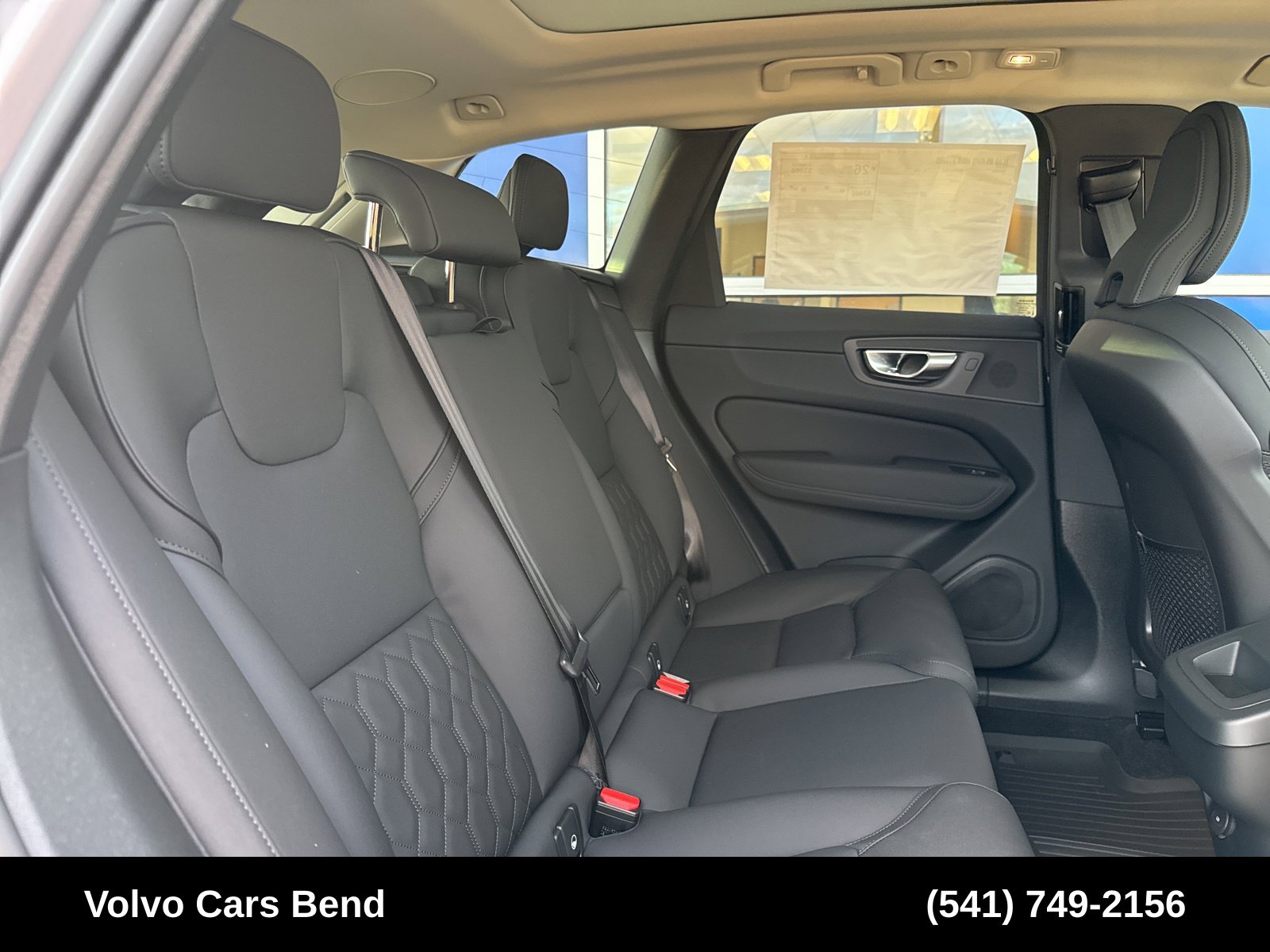 2026 Volvo XC60 Plus - Photo 16
