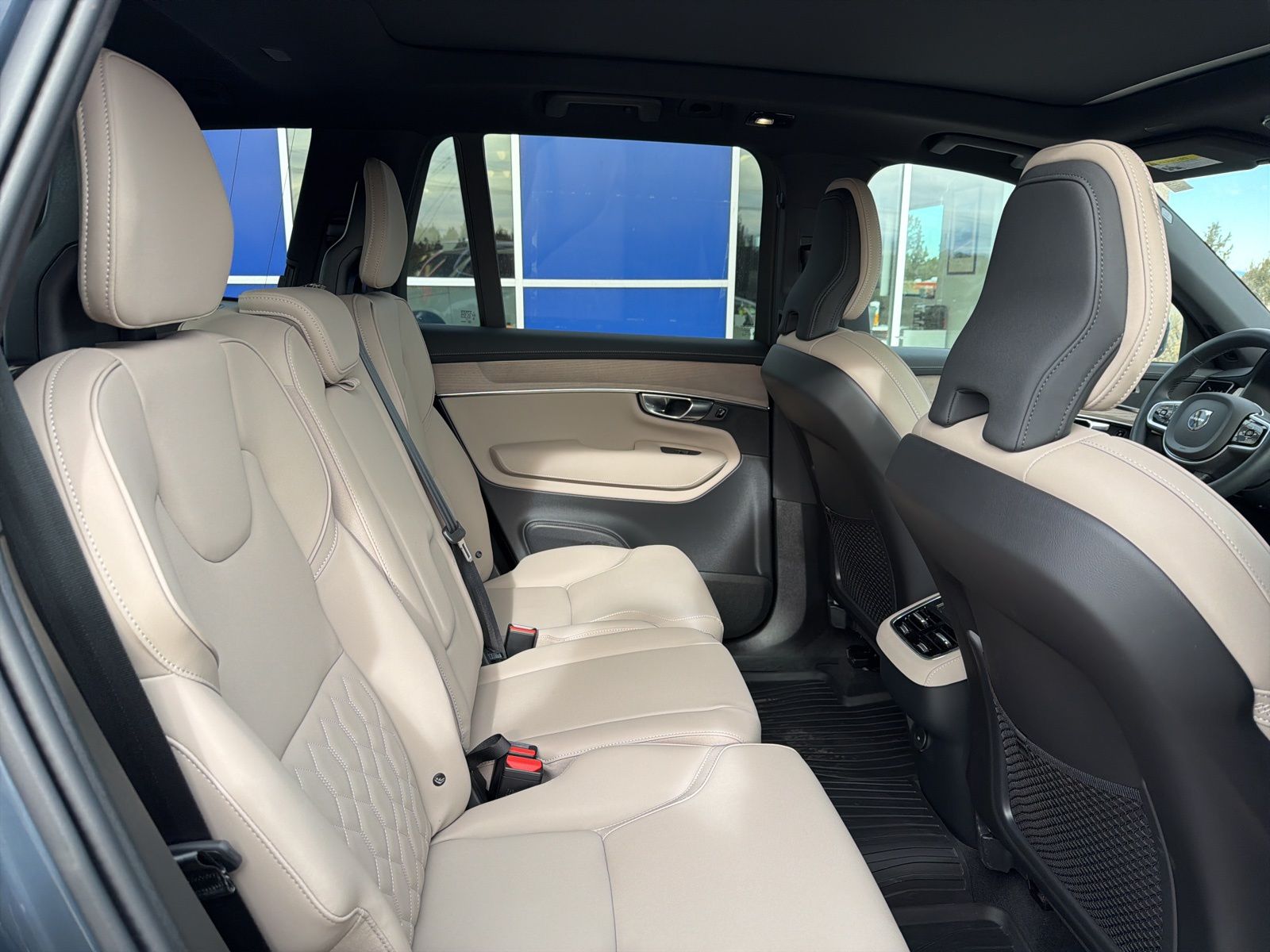 2026 Volvo XC90 Core - Photo 25