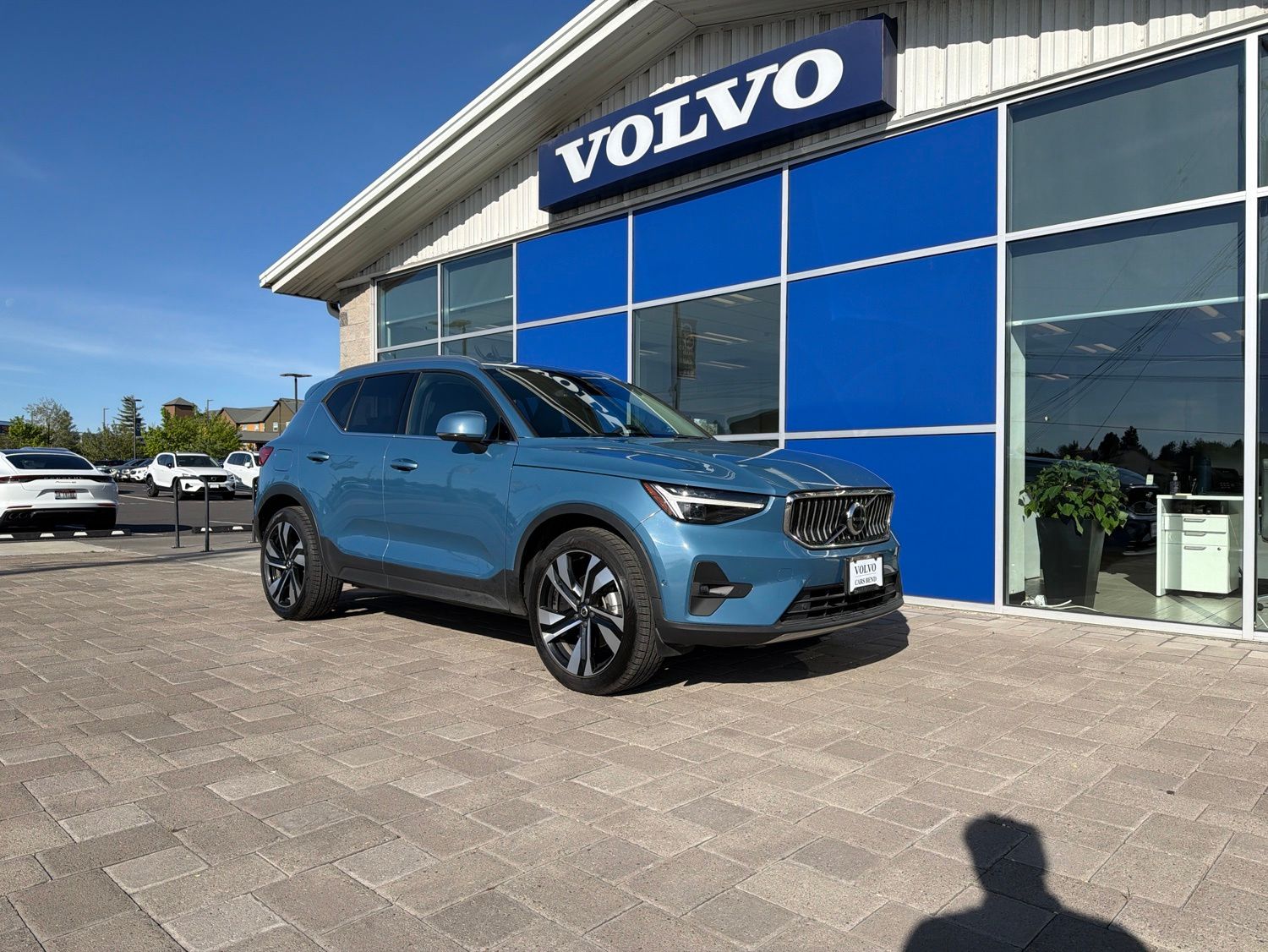 2023 Volvo XC40