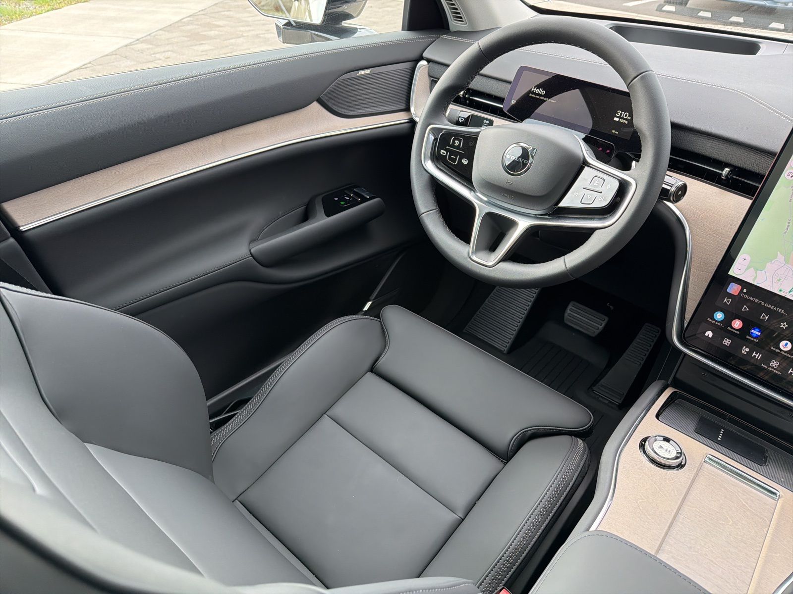 2025 Volvo EX90 Plus - Photo 12