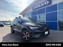 2026 Volvo XC40 B5 Core AWD SUV