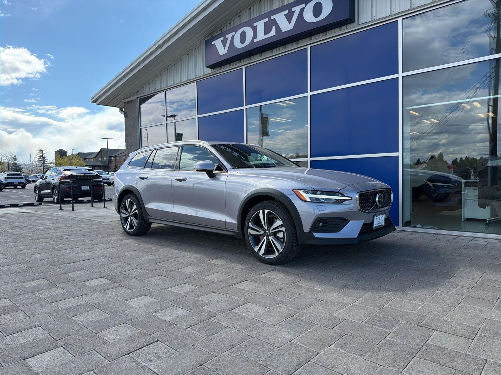 2026 Volvo V60 Cross Country Wagon 