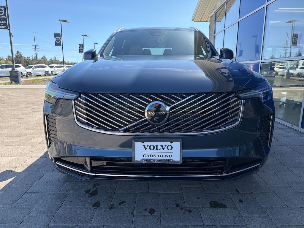 New 2026 Volvo XC90 B6 Plus 7-Seater SUV