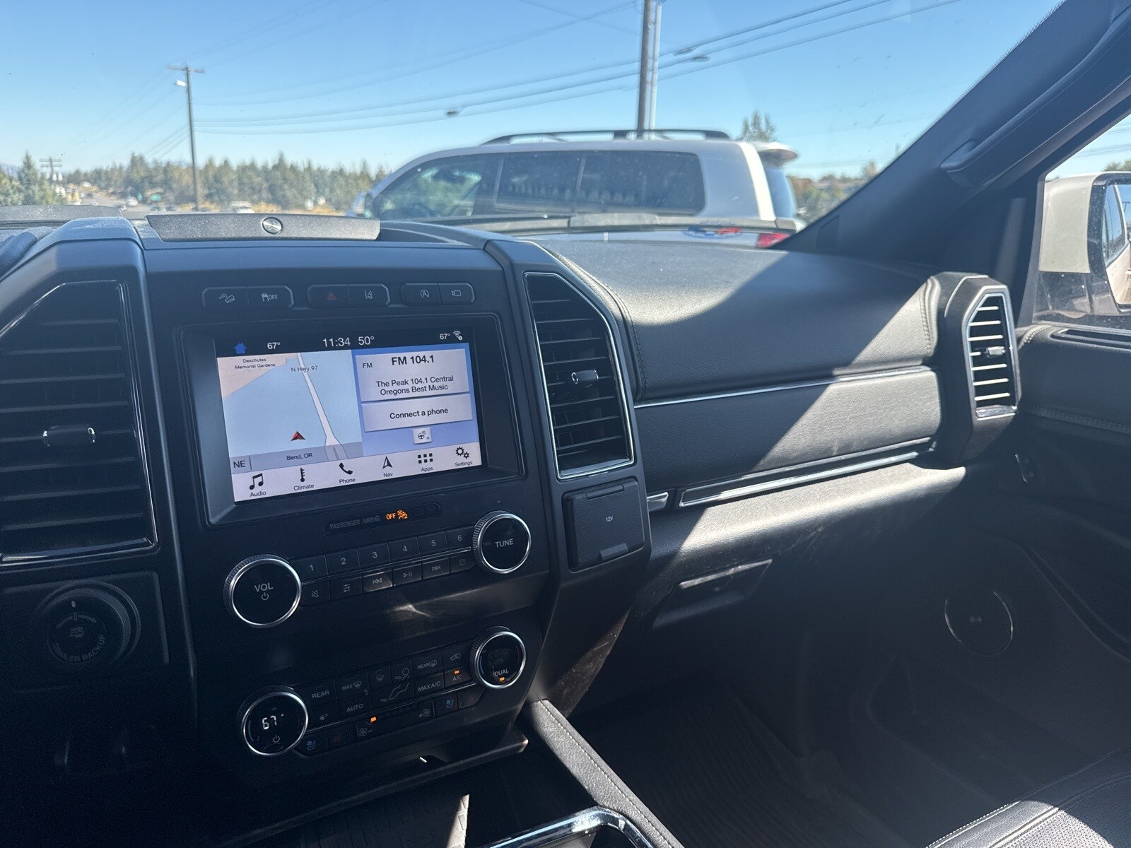2019 Ford Expedition Limited photo 2