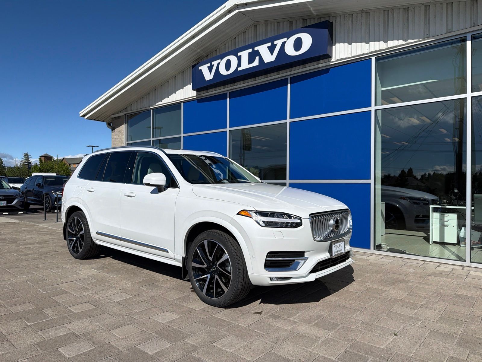 2023 Volvo XC90 SUV 